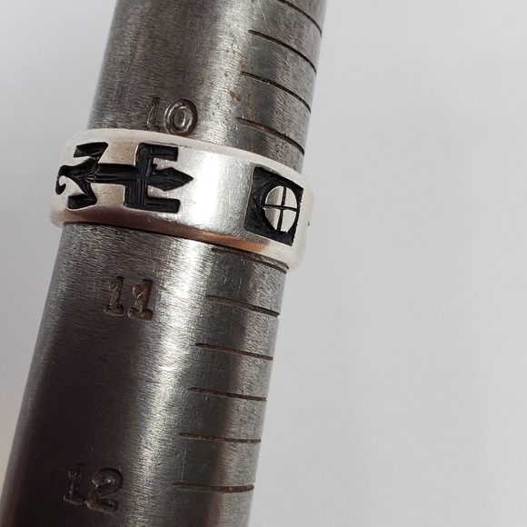 Calvin Peterson Signed Navajo Ring - Picture 4 of 5